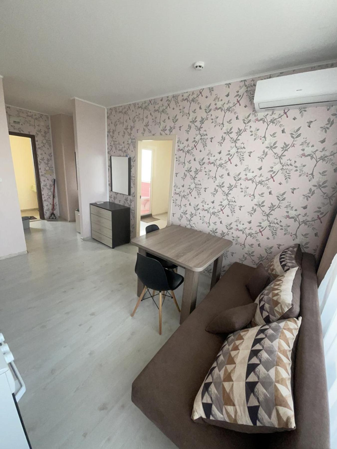 Apartments Danita & Restaurant&Pool Bar Warna Zewnętrze zdjęcie